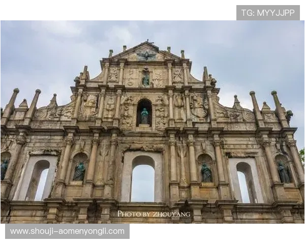 澳门贵宾厅的故事：隐藏在繁华背后的奢华秘密揭秘